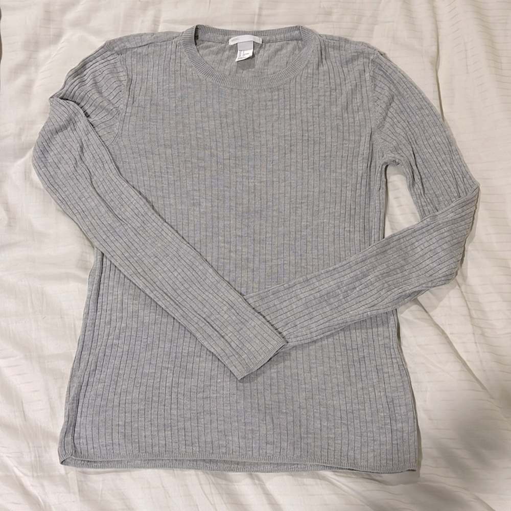 H&M BASIC GRAY LIGHTWEIGHT LONG SLEEVE RIB KNIT CREWNECK SWEATER SIZE SMALL